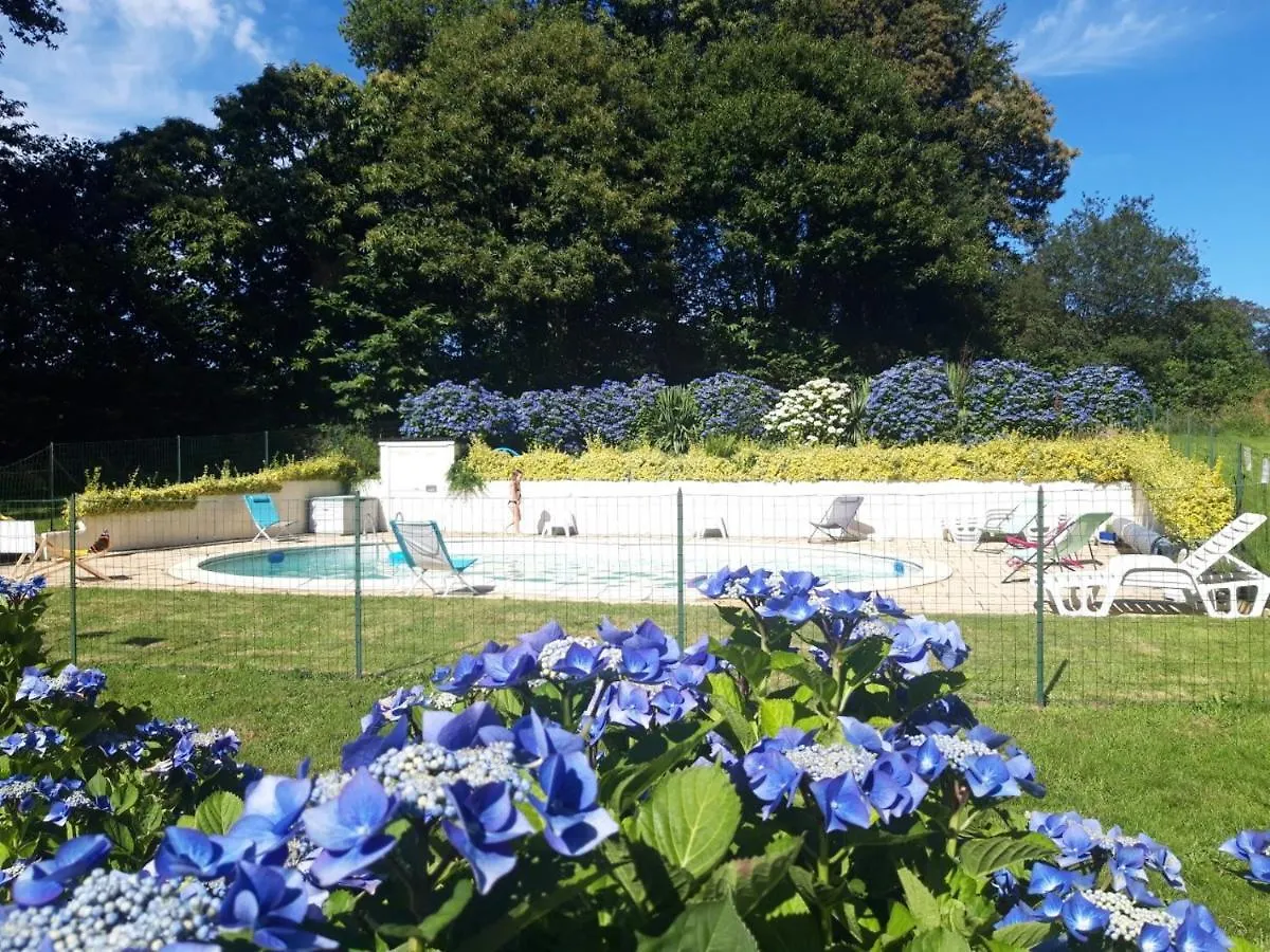 Holiday home Hameau Kerhotten Langoelan France